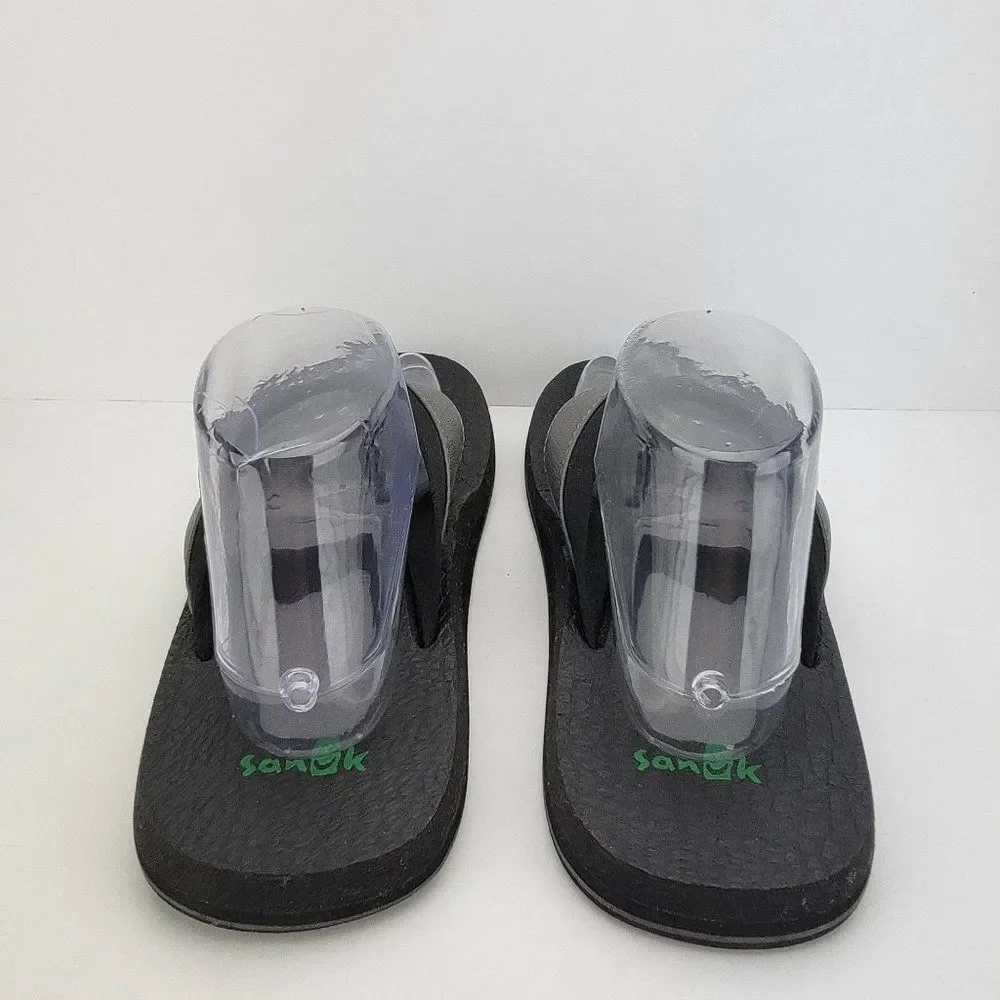 Sanuk Men's Size 8 Black Grey Beer Cozy 2 Yoga Mat Flip Flops Sandals SMS10823S